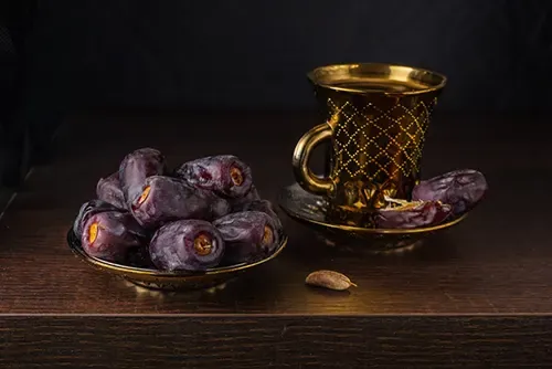خرید انواع خرما پیارم درجه یک + قیمت